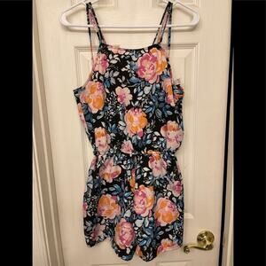 Black Sleeveless Elastic Waist Lightweight Black Romper size Medium